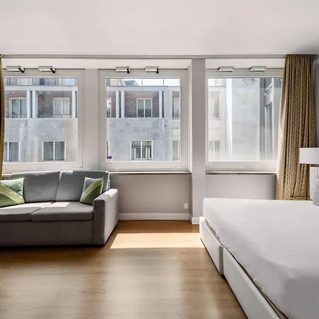 Hotel Adore &